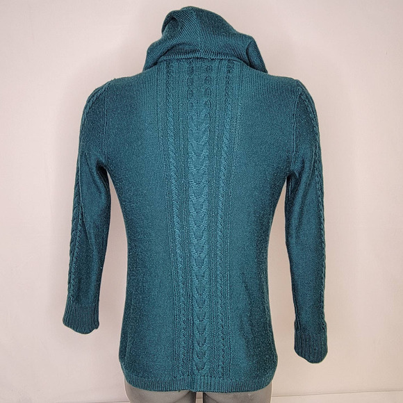 LL Bean Cardigan Womens Wool Blend Cable Knit Sweater Loop Closure Green Medium - Picture 2 of 10
